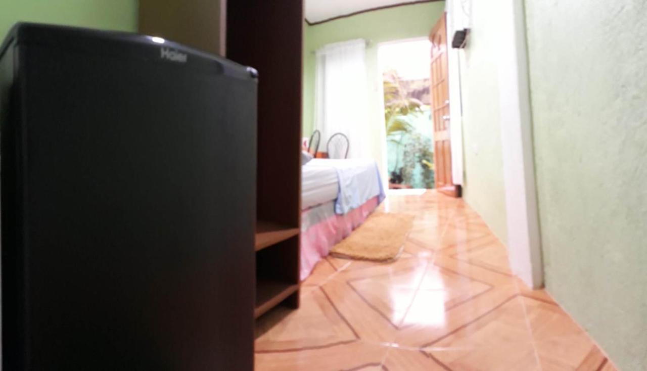 Susing Seaside Guesthouse モアルボアル エクステリア 写真