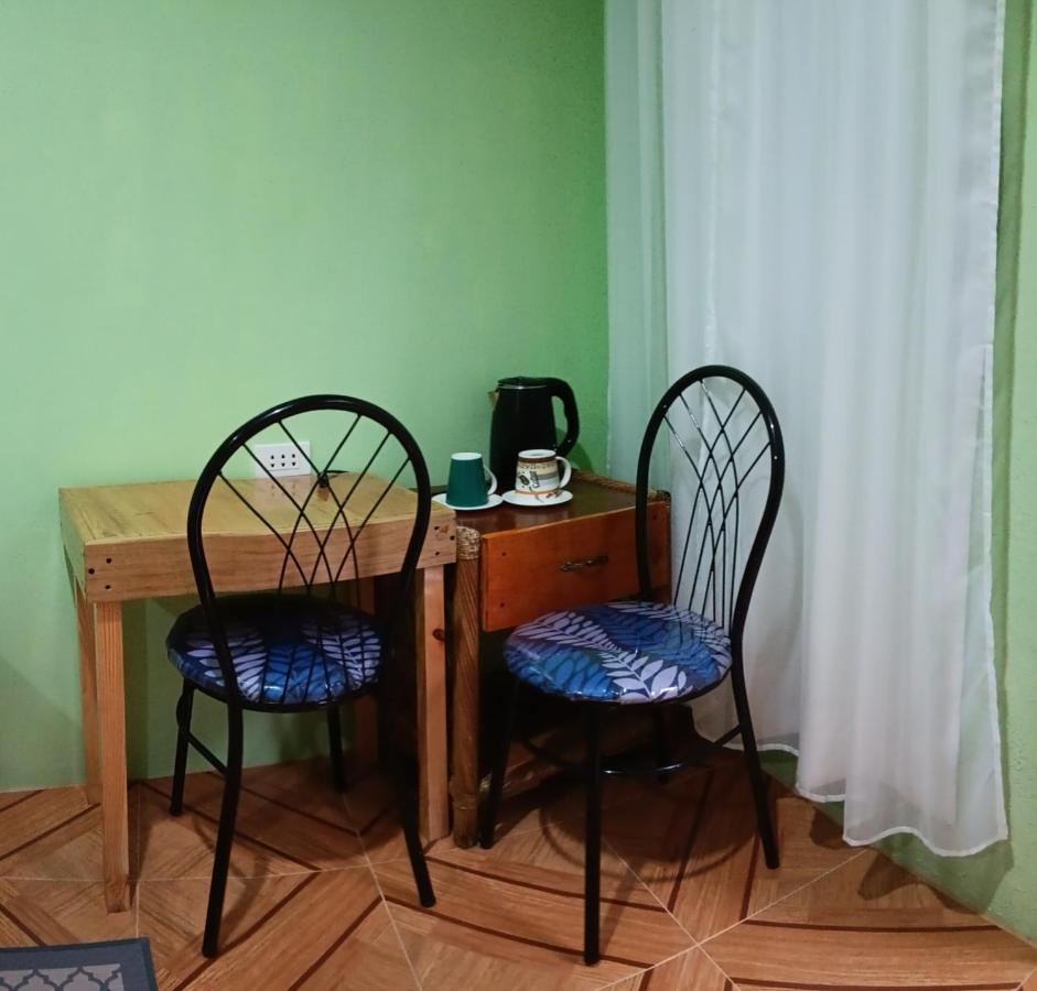 Susing Seaside Guesthouse モアルボアル エクステリア 写真